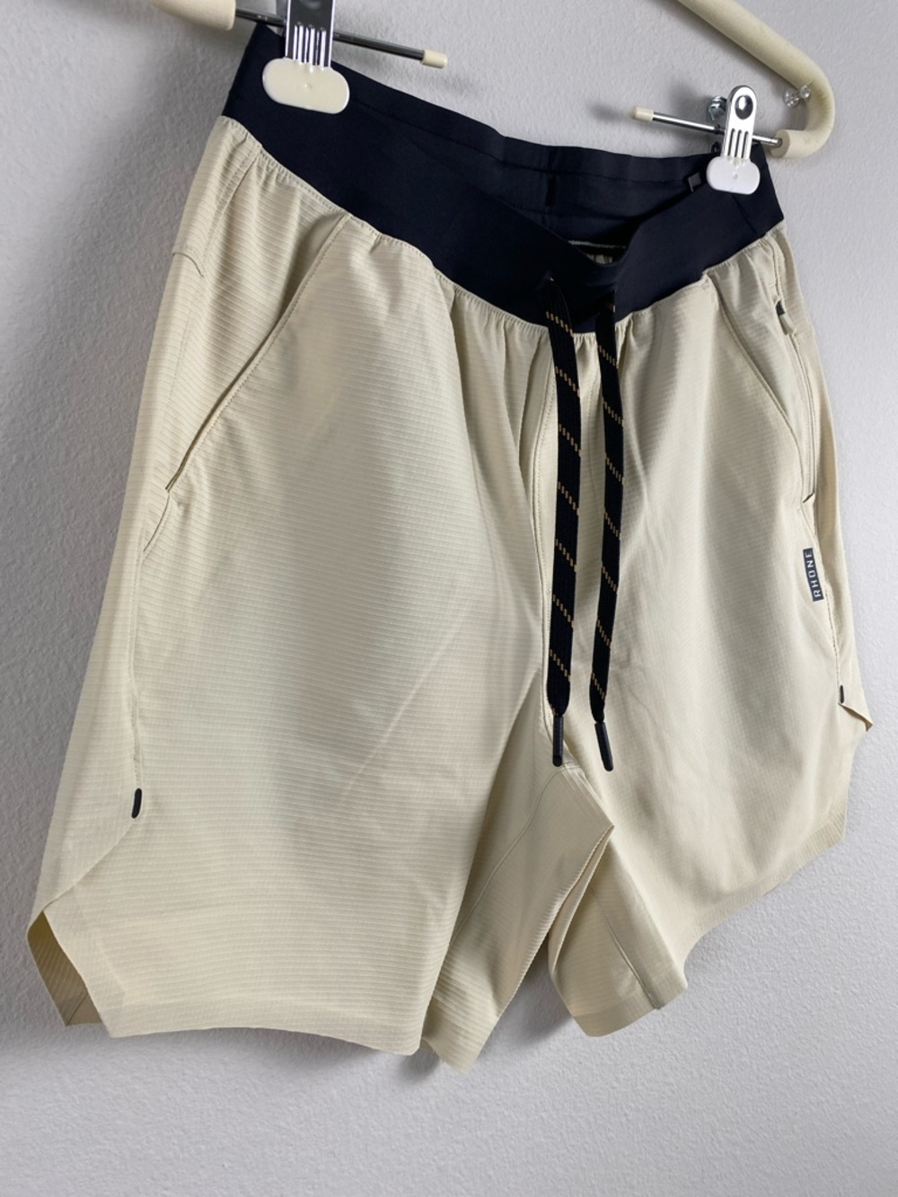 Rhone Invictus Ripstop Performance Short | Unlined | 7” Inseam, Sandstone - Picture 5 of 16